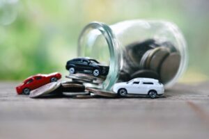 Read more about the article How Do I File an Insurance Claim After a Car Accident?